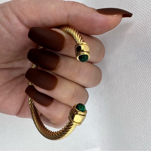 18K Plated Bracelet-Green - Picture 2 of 5